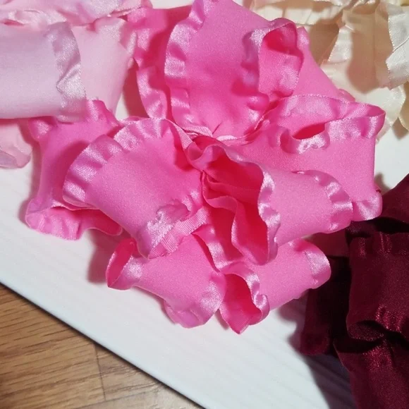 BIG double ruffle ribbon bows‎ 6 NEW